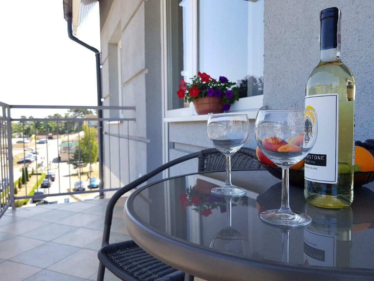 Trzypokojowy Apartament W Ustce Ustka Bagian luar foto